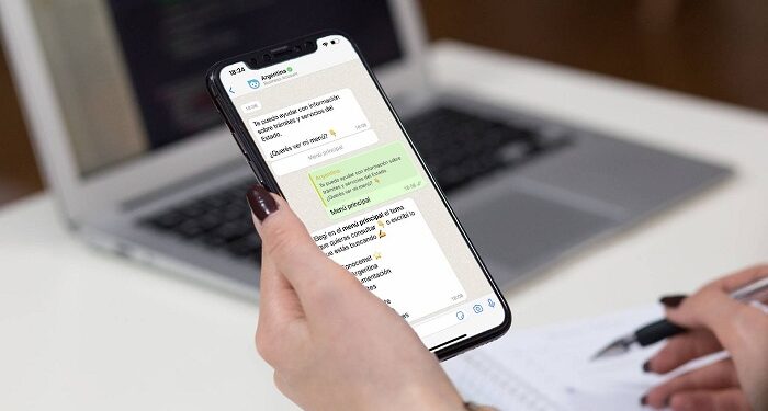 El Gobierno lanzó Tina, el primer asistente virtual nacional