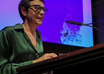Efeminista recibe un premio de periodismo del Club Abierto de Editores