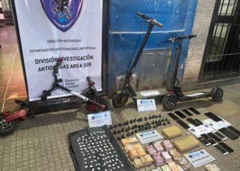 Cayó en Constitución la banda del monopatín