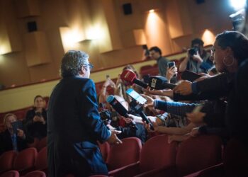 Ricardo Darín fue homenajeado y aplaudido de pie en Mar del Plata