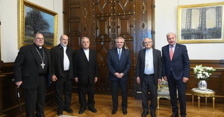 La CEA realizó el tradicional saludo navideño al presidente de la Nación