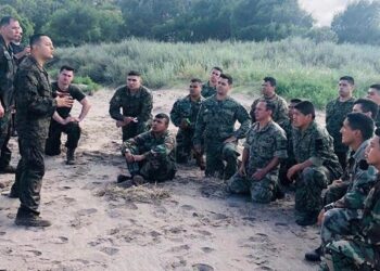 Marino quilmeño: una historia de vida detrás del uniforme y el kimono Gi