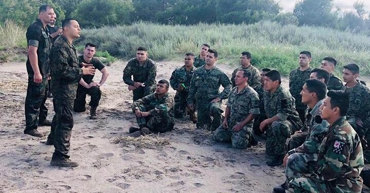 Marino quilmeño: una historia de vida detrás del uniforme y el kimono Gi