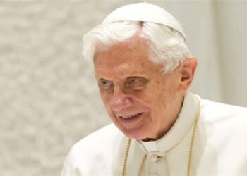 Benedicto XVI pidió destruir sus archivos personales