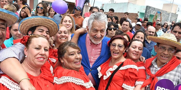 Alberto Rodríguez Saa anunció que Jorge Fernández será candidato a gobernador por el oficialismo