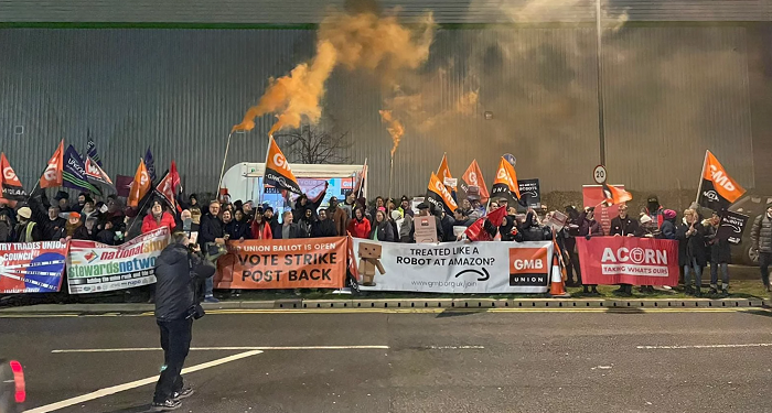 Los trabajadores de Amazon en el Reino Unido se declararon en huelga