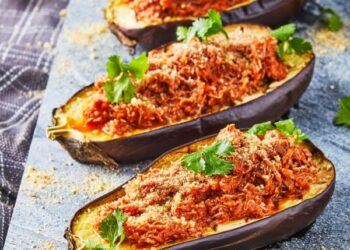 Berenjenas rellenas de carne picada