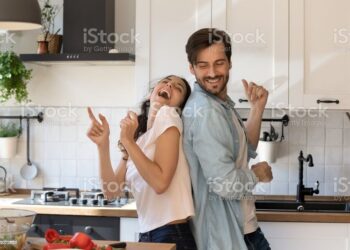 Parejas acordadas: «Podemos casarnos siendo amigos»