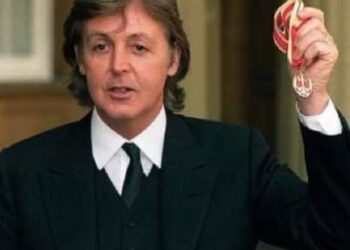 ¿Paul McCartney cantará en coronación del rey Carlos?