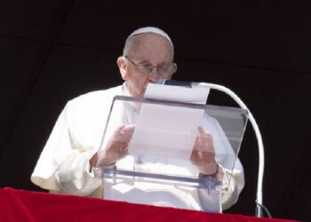 Papa Francisco: «Quisiera ir a Moscú y presentar plan de paz a Putin»