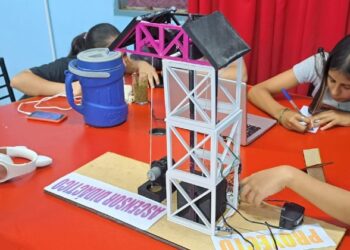 Misiones: ¿Cómo funciona la primera escuela de robótica pública y gratuita?
