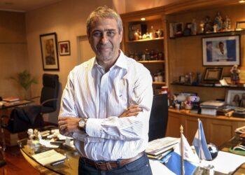 Maximiliano Gallucci: “Ferraresi debe pedir licencia”