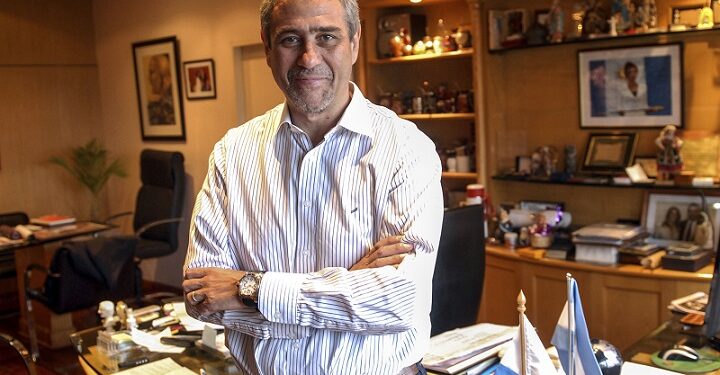 Maximiliano Gallucci: “Ferraresi debe pedir licencia”