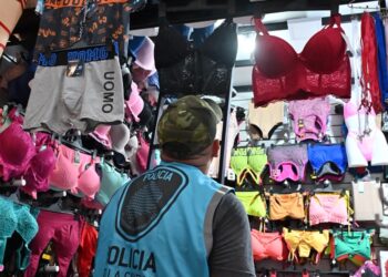 En Liniers secuestraron más de 300 prendas apócrifas en un valor de 5 millones de pesos