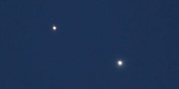 El beso entre Venus y Júpiter