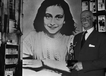 Escuela de Florida retira libro ilustrado de Ana Frank