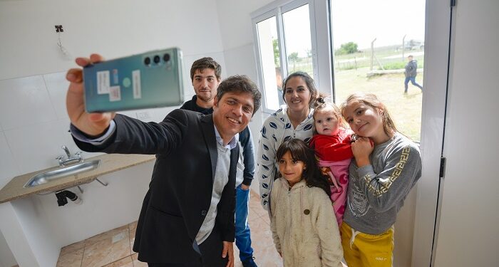 Enojados en Twitter, felices en Instagram y divertidos en Tik tok: los candidatos y las redes