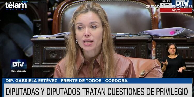 El FDT cuestionó en duros términos a Canosa y Di Marco por referirse a la salud de Florencia Kirchner
