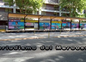 La legisladora Kienast presentó un proyecto para poder pagar el boleto del transporte público con cualquier medio de pago digital