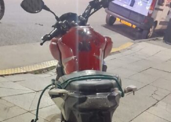 Capturan en Retiro a dos motochorros por el robo de un reloj