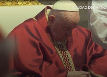 El Papa celebró la «Pasión del Señor» y seguirá desde el Vaticano un Via Crucis centrado en la paz