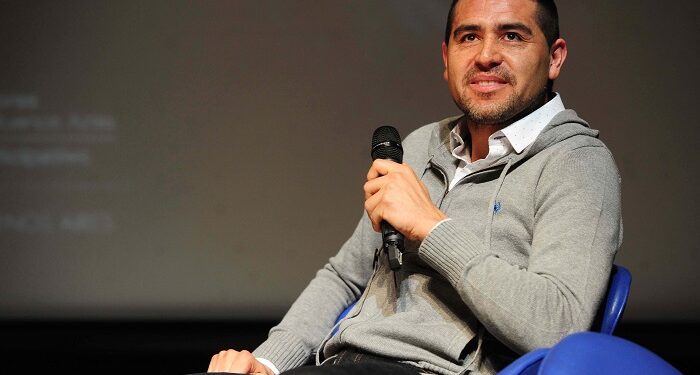 Román Riquelme apuntó contra el macrismo tras el clásico con Racing: «No deben volver nunca más al club»