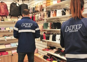 La Aduana secuestró mercadería valuada en 200 mil dólares en un local del microcentro porteño