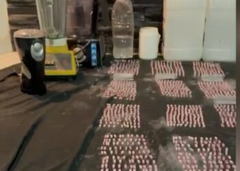 Secuestran tuci y miles de dosis de éxtasis a banda que vendía en boliches de la zona oeste