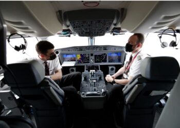 Los pilotos de avión sufren más problemas de sueño y mayor riesgo de cáncer