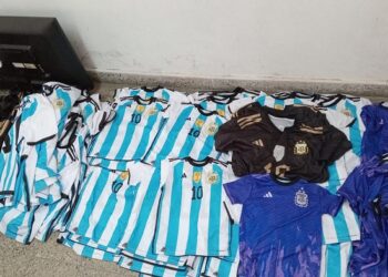 Golpe a la mafia de las camisetas