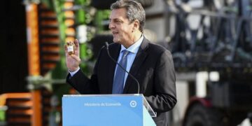 El Gobierno argentino pagará mañana al FMI vencimiento de U$S 2.700 millones con DEG y yuanes