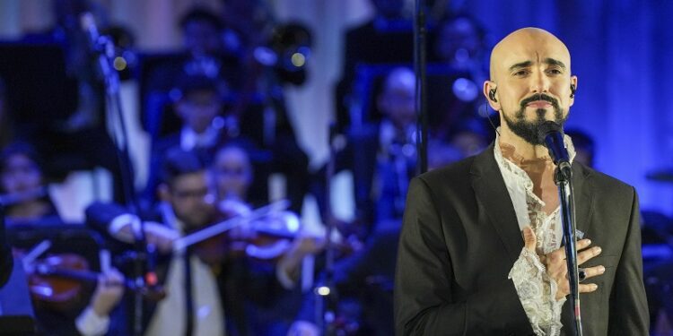 Abel Pintos graba versiones de himnos patrios que integran su nuevo disco «Alta en el cielo»