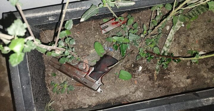 Detienen a un pistolero del Barrio 31 y a sus cómplices