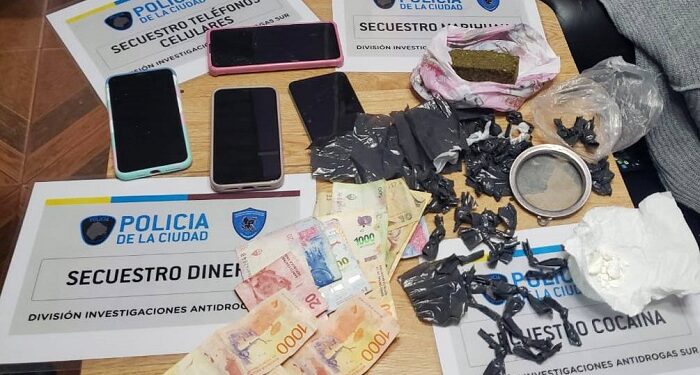 Detienen a las mujeres de la droga en Zavaleta