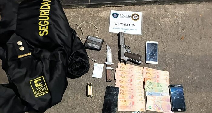 Se hacían pasar por policías para extorsionar: tres detenidos