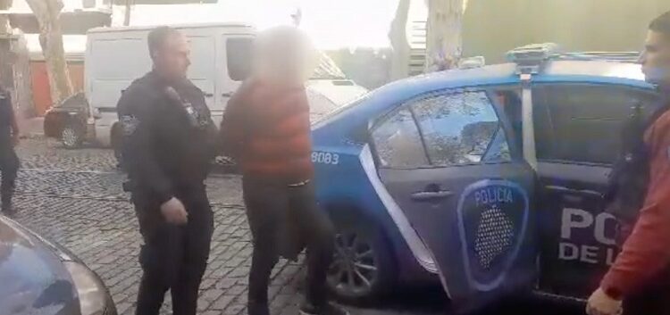 Un detenido en San Telmo con pedido de captura y en un auto denunciado por robo