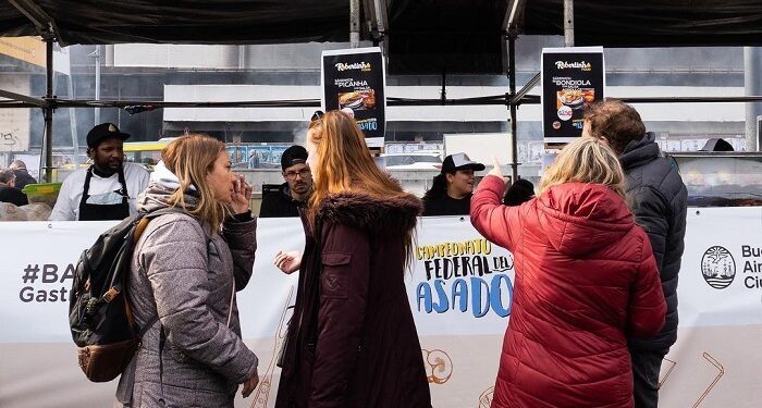 El clásico mercado de San Nicolás llega de Lunes a Sábados a la Ciudad
