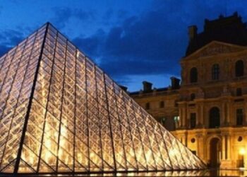 El Louvre, el museo más visitado del mundo, cumple 230 años