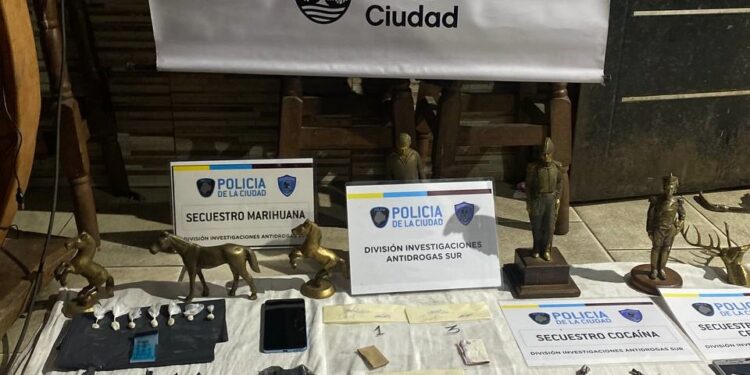 Desmantelan «familia chatarrera» que vendía droga en Barrio Zavaleta: dos detenidos