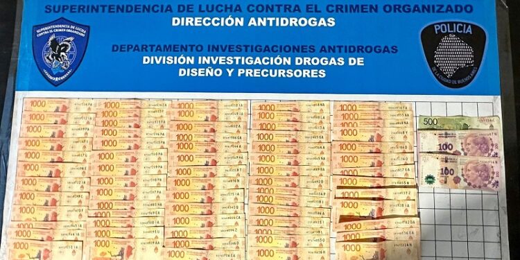 Detuvieron en Recoleta a un brasileño con más de 500 pastillas de éxtasis