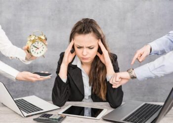Así afecta el estrés del trabajo a tu salud bucodental