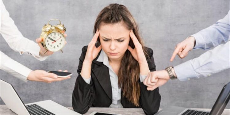 Así afecta el estrés del trabajo a tu salud bucodental
