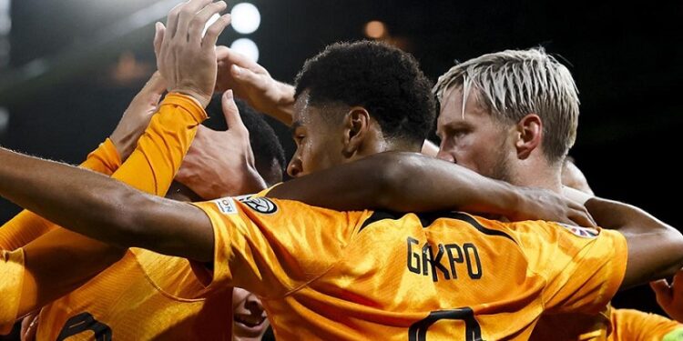 Países Bajos venció a Irlanda en el destacado de la sexta fecha de la clasificación a la Eurocopa