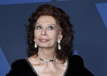 Sofía Loren fue operada por una fractura de cadera a los 89 años