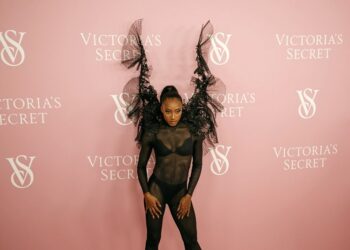 Victoria’s Secret celebra su retorno a la pasarela con una nueva generación de “ángeles”