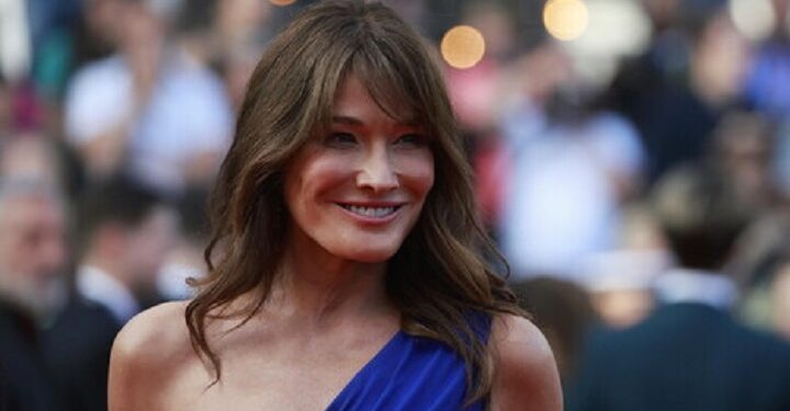 Carla Bruni revela que tuvo cáncer de mama