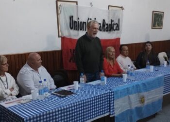 El radical Federico Storani dijo que Sergio Massa «es la única opción democrática» del balotaje