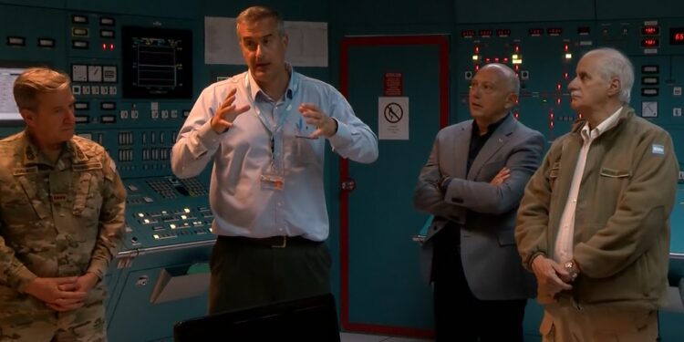 Jorge Taiana supervisó en Córdoba ejercicio militar con más de 4000 efectivos y planes de campaña del EMCO