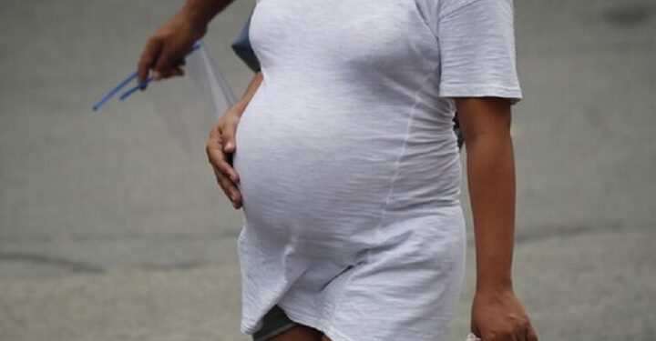Las italianas tienen hijos cada vez más tarde