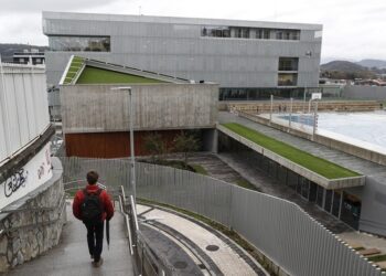 Investigan dos chats con más de mil menores con contenido pornográfico, homófobo y machista en San Sebastián